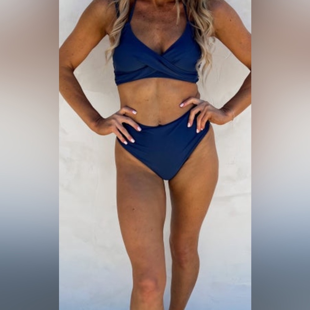 NEW! Blue twist two piece bathing suit